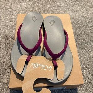 Olukai  Women's Ho’ Opio  Purple Flip Flops